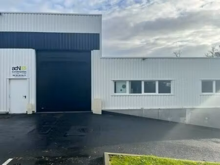 location local d'activités 360 m²