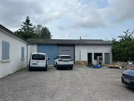 location local d’activités tresses 33370 135m²