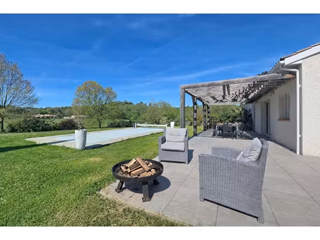 exclusivité nestenn - ayguesvives - maison contemporaine plain-pied avec vue dégagée et gr