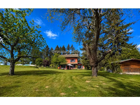 à civrieux ? maison de caractère au coeur d'un environnement privilégié