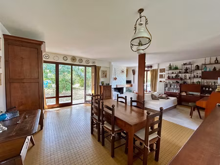 belle maison à toit plat - vayres