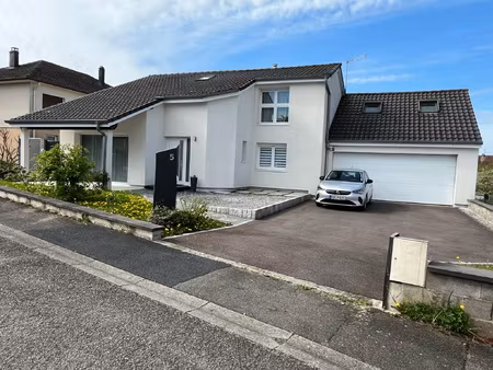 villa avec piscine au coeur de puttelange