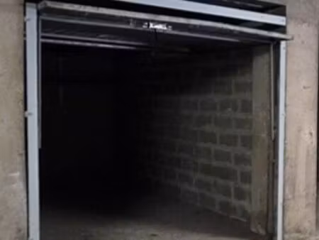 garage fermé rue audibert lavirotte