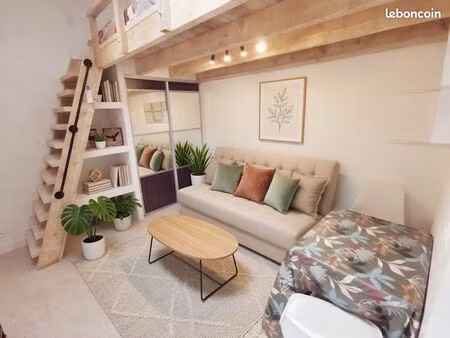 petite maisonette avec cour et terasse