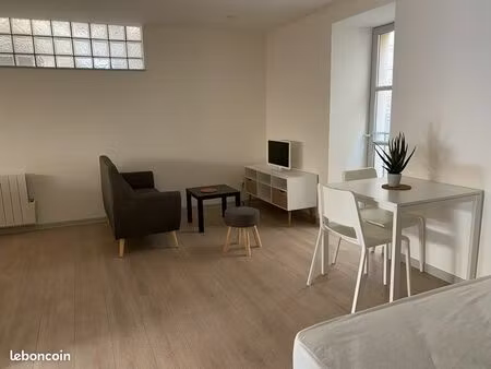 studi figeac meublé + eau