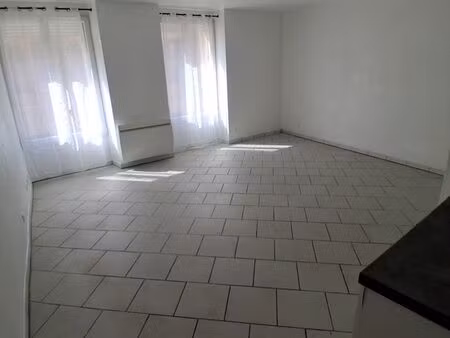 appartement f1 au rdc