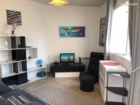 t1 meublé - bail mobilité - les minimes / universités - la rochelle - vue sur mer