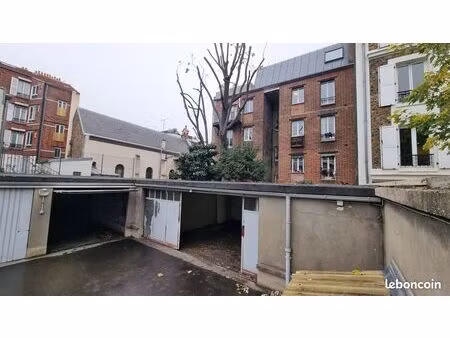 location – espace de stockage/box