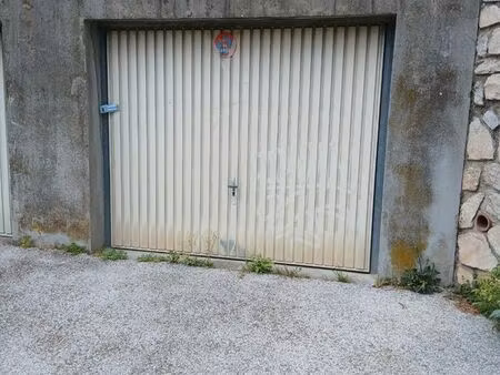 garage a louer