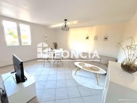 appartement 3 pièces 50.56m² à louer 850 - mezieres sur seine 78970