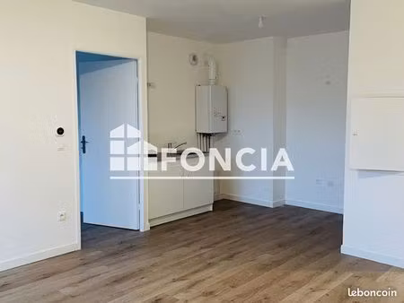 appartement 2 pièces 41.69m² à louer 769.55 - athis- mons 91200