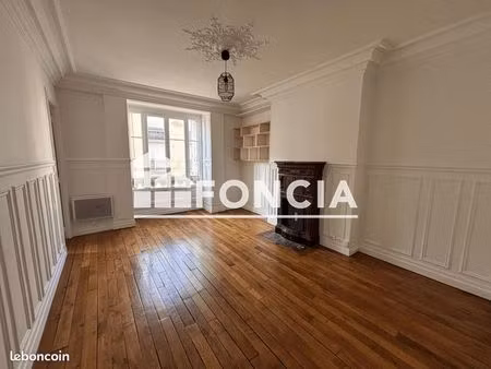 appartement 4 pièces 81.14m² à louer 1800 - bois colombes 92270