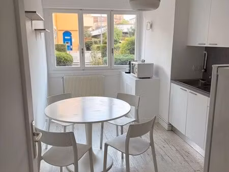 studio plein coeur d'ecully