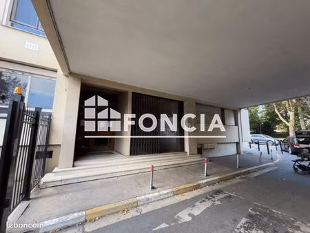 local commercial 205.7m² à louer 3725 - gonesse 95500