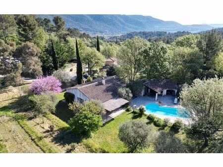 maison signes m² t-5 à vendre  490 000 €