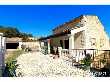 30300 beaucaire - maison 174 m² - idéal familles nombreuses - piscine - jardin -...