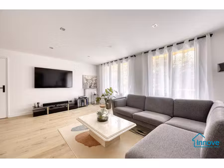 superbe appartement familial de 125m2 en excellent état avec ci