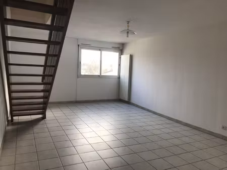 lespinasse. appt t3 de 83m2 hab. - parking