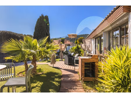 appartement de type loft de 120 m2 avec jardin