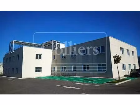 location bureaux 164 m² à 1 477 m²