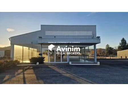 location commerce pamiers 09100 975m²