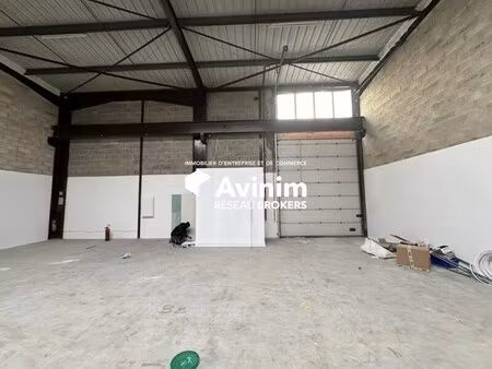 location entrepôt le thillay 95500 1296m²