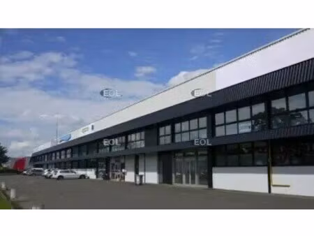 location entrepôt 1 208 m²