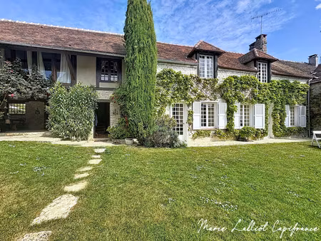 propriété en pierres à vendre 16 pièces  450m²  7 chambres  salle de jeux  dépendances