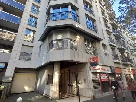 parking 11 m² paris