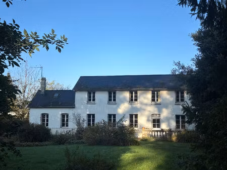 maison bois guillaume - parc de 3300m² - 5 chambres - 2 chambres rdc - 211 m2 plein centre