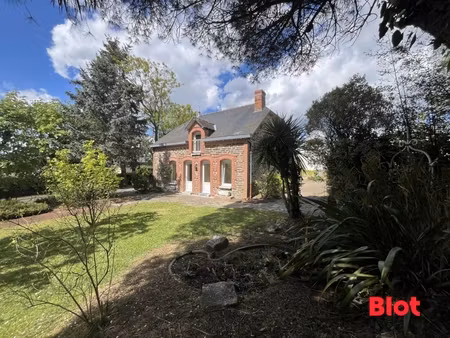 a vendre par blot immobilier - crevin - maison t5 - 116 m²