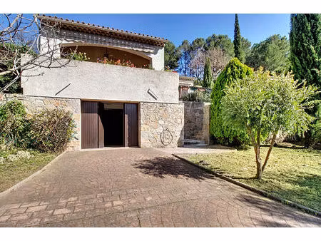 a vendre en exclusivité ! draguignan maison proche des commodités 2 chambres terrain 675 m
