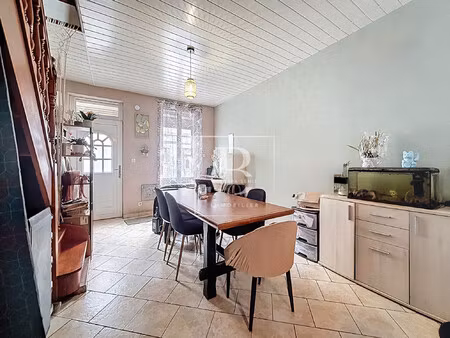 maison de ville 85 m²  3 chambres à roeulx !