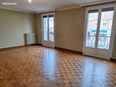 a louer grand appartement