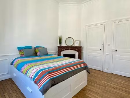 deux pièces - place du forum