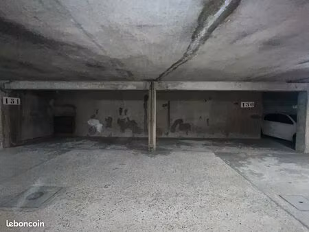 parking stationnement motos villejuif louis aragon