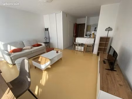 location studio 28m2 tout équipé idéal pour étudiant
