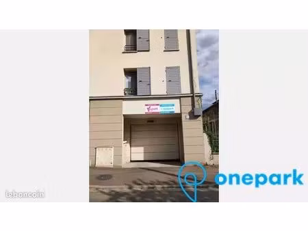 parking/box 12 m² maisons laffitte