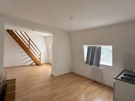 appartement de type f2 de 40 m² centre-ville le cateau cambresis