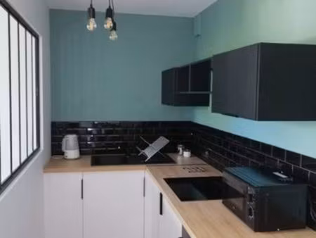 ? à louer – t1 bis meublé lumineux de 31 m² à lannion (résidence les amiraux)