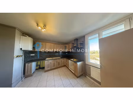 appartement 3pièce(s) 2chambre(s) 81 m² carpentras (84200)