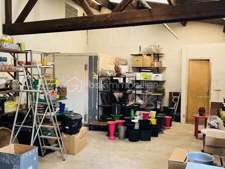 local commercial de 100 m² à morestel