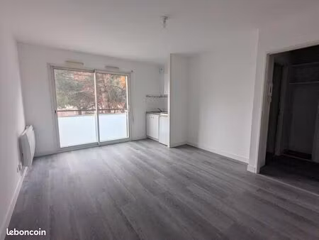 studio 1 pièce 25 m²