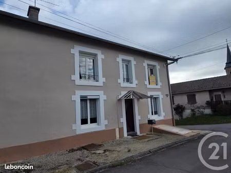 maison 8 pièces 276 m²