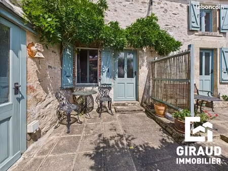 maison 7 pièces 235 m²