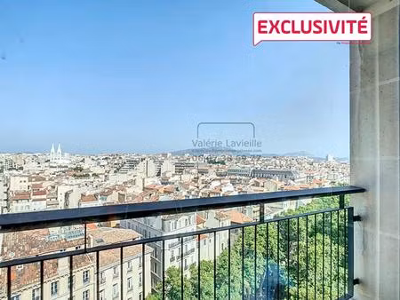 marseille (13001) - bourse - vieux port - t4/5 - location meublée - 91 m2 - vue panoramiqu