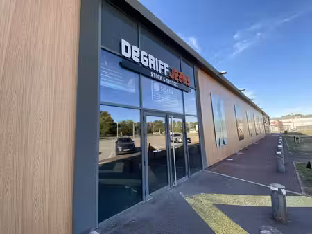 location commerce 293m² à 1158m²