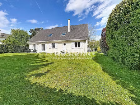 voisins le bretonneux quartier chamfleury : magnifique maison avec de grandes prestations 