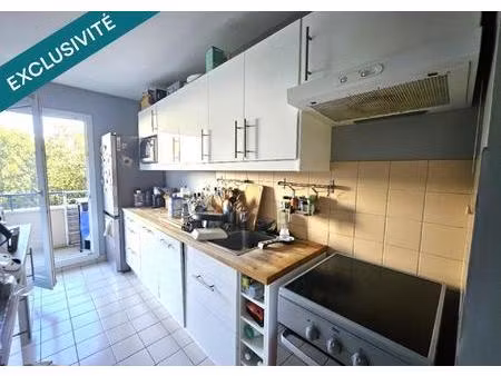 appartement t3 balcon et parking au chartrons