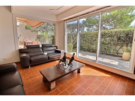 le collet des comptes. appartement t5 de 103 m² avec double box